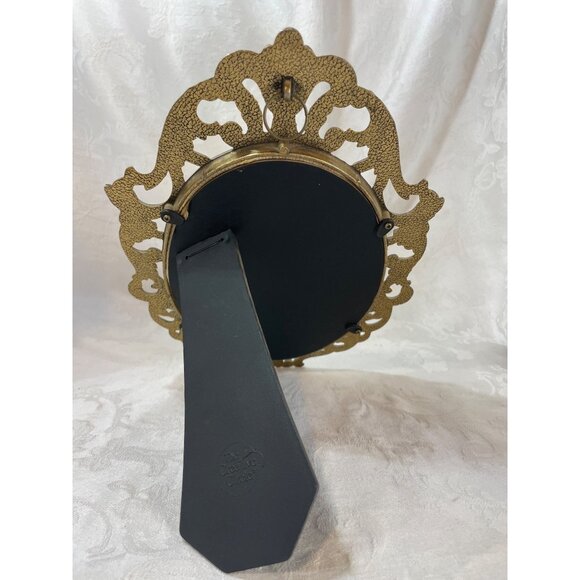 Creative Circle Greatest Gift is Love Metal Frame New Embroidery Kit - Picture 3 of 7